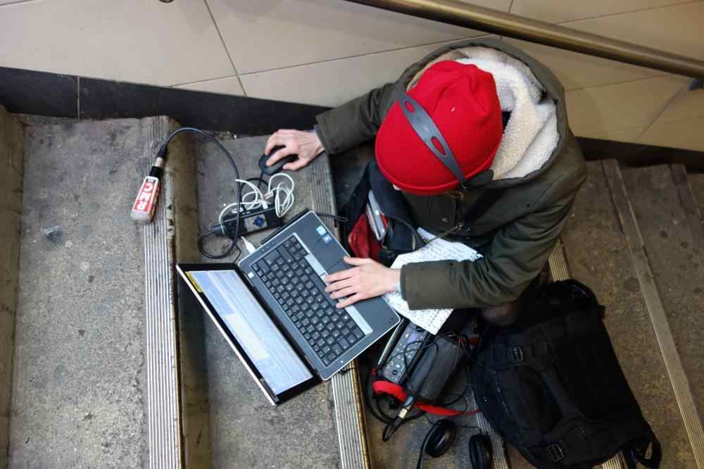 Le bureau dans les marches © Louis Petit